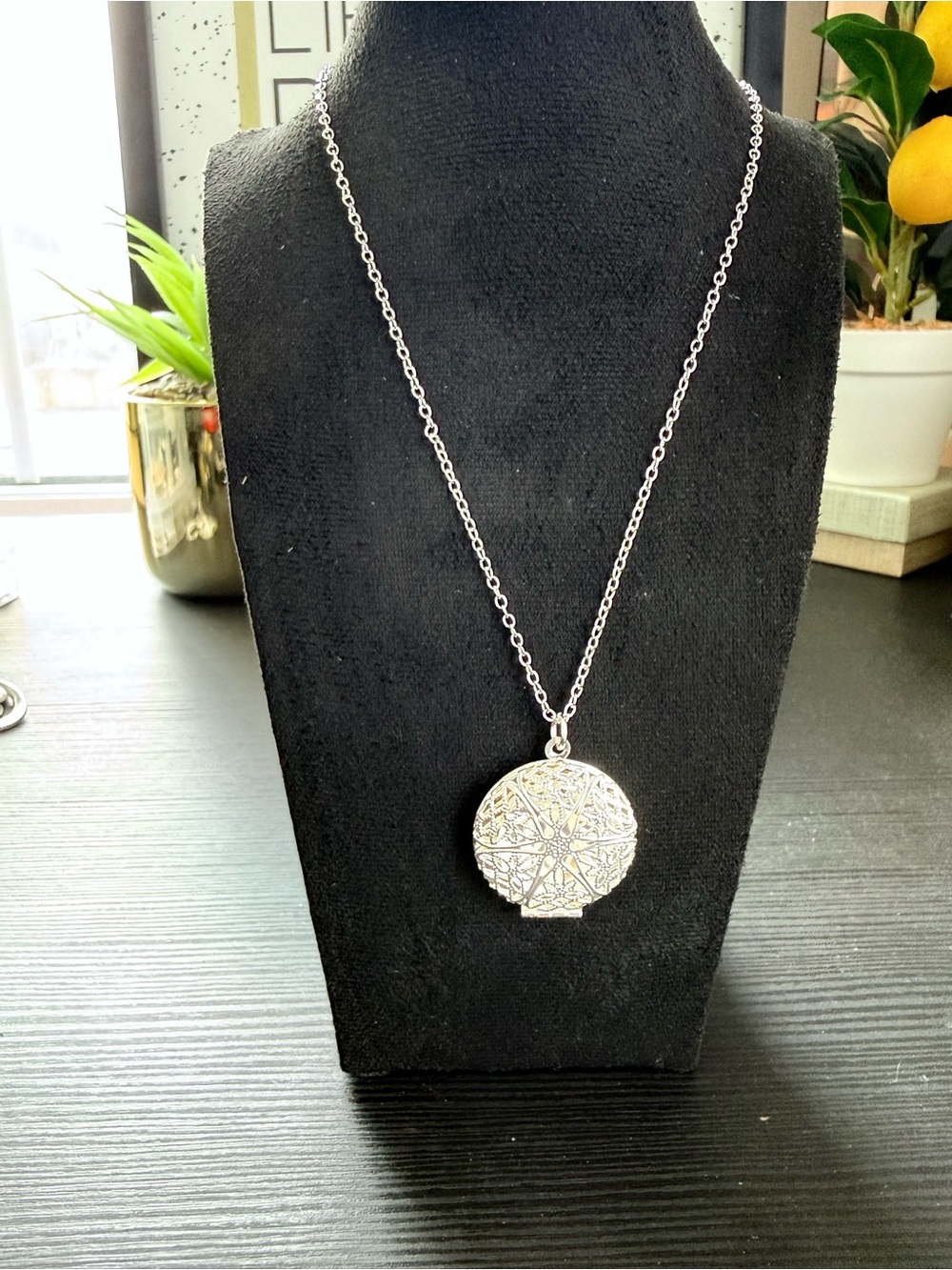 Silver Filigree Round Pendant Necklace - Women Jewelry